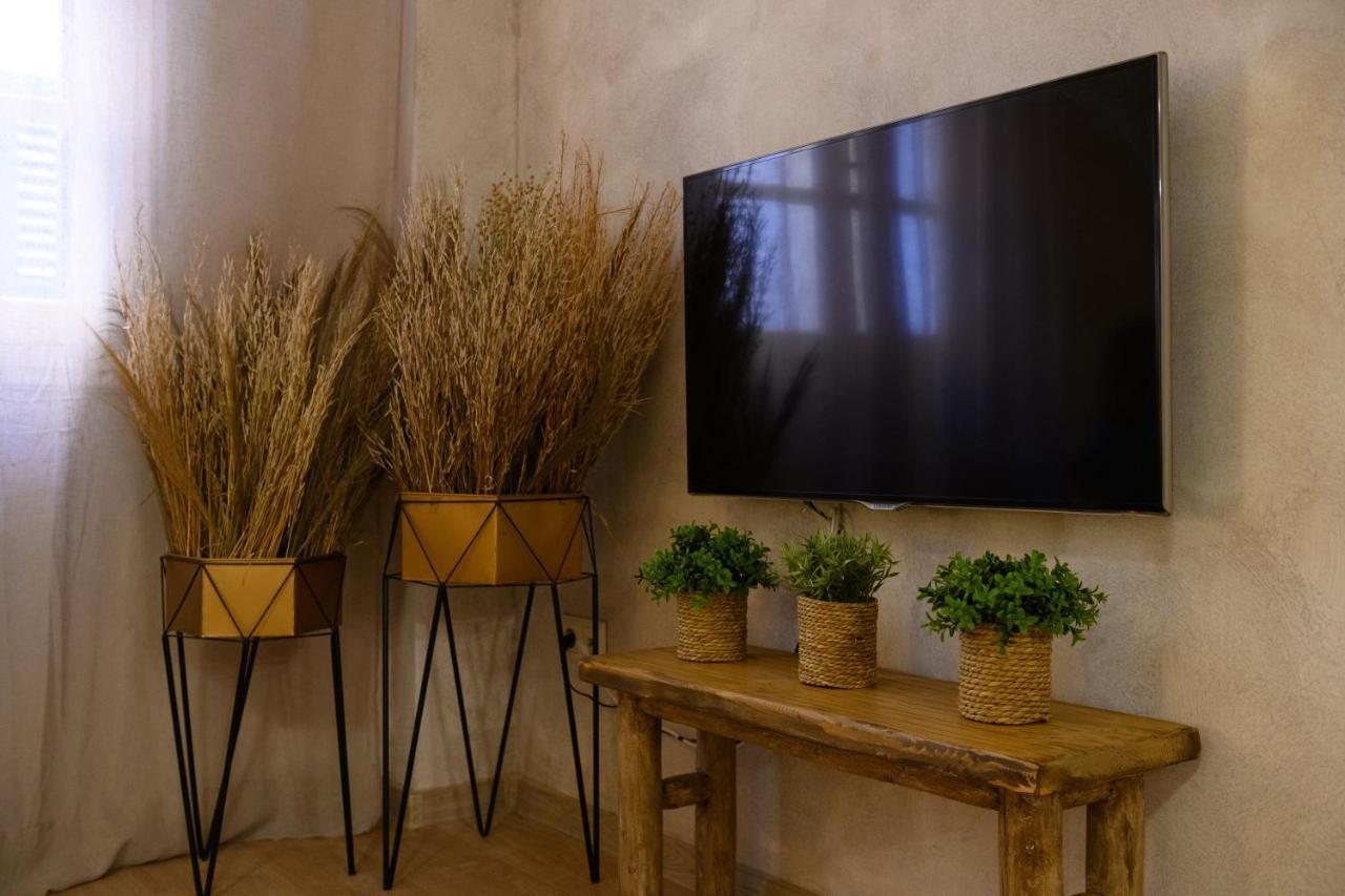 The In Town Apartment - With A Private Terrace Corfu  المظهر الخارجي الصورة